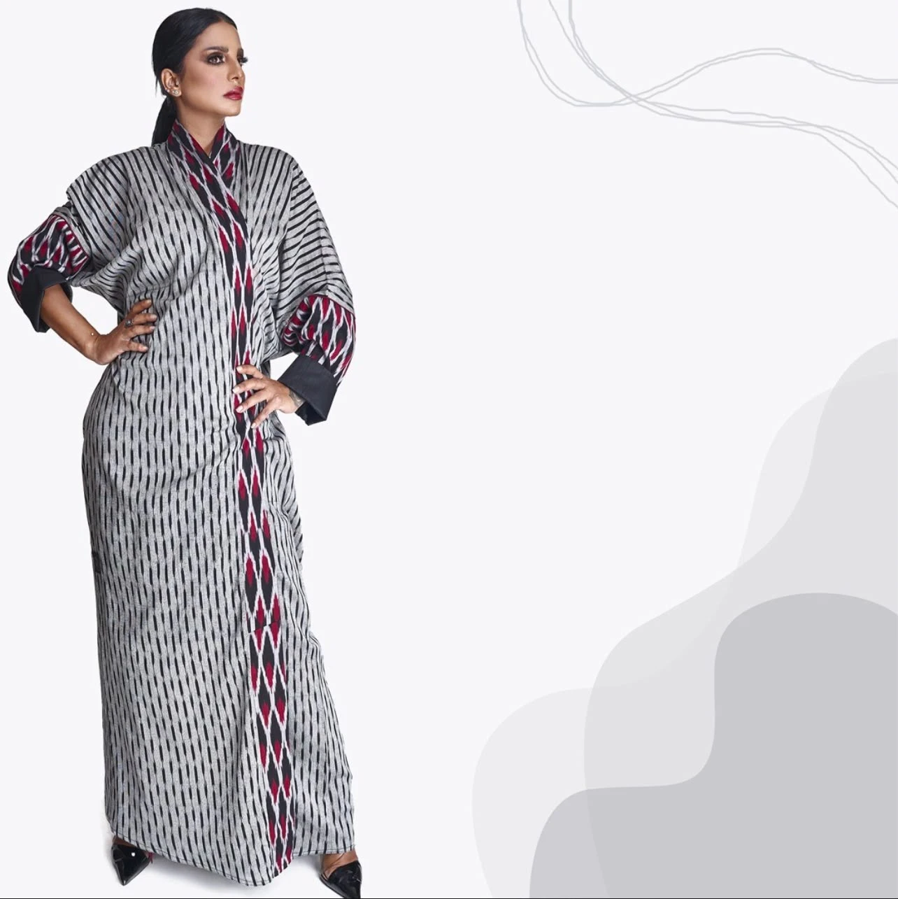 Gray Ikat Pattern Crossover Abaya