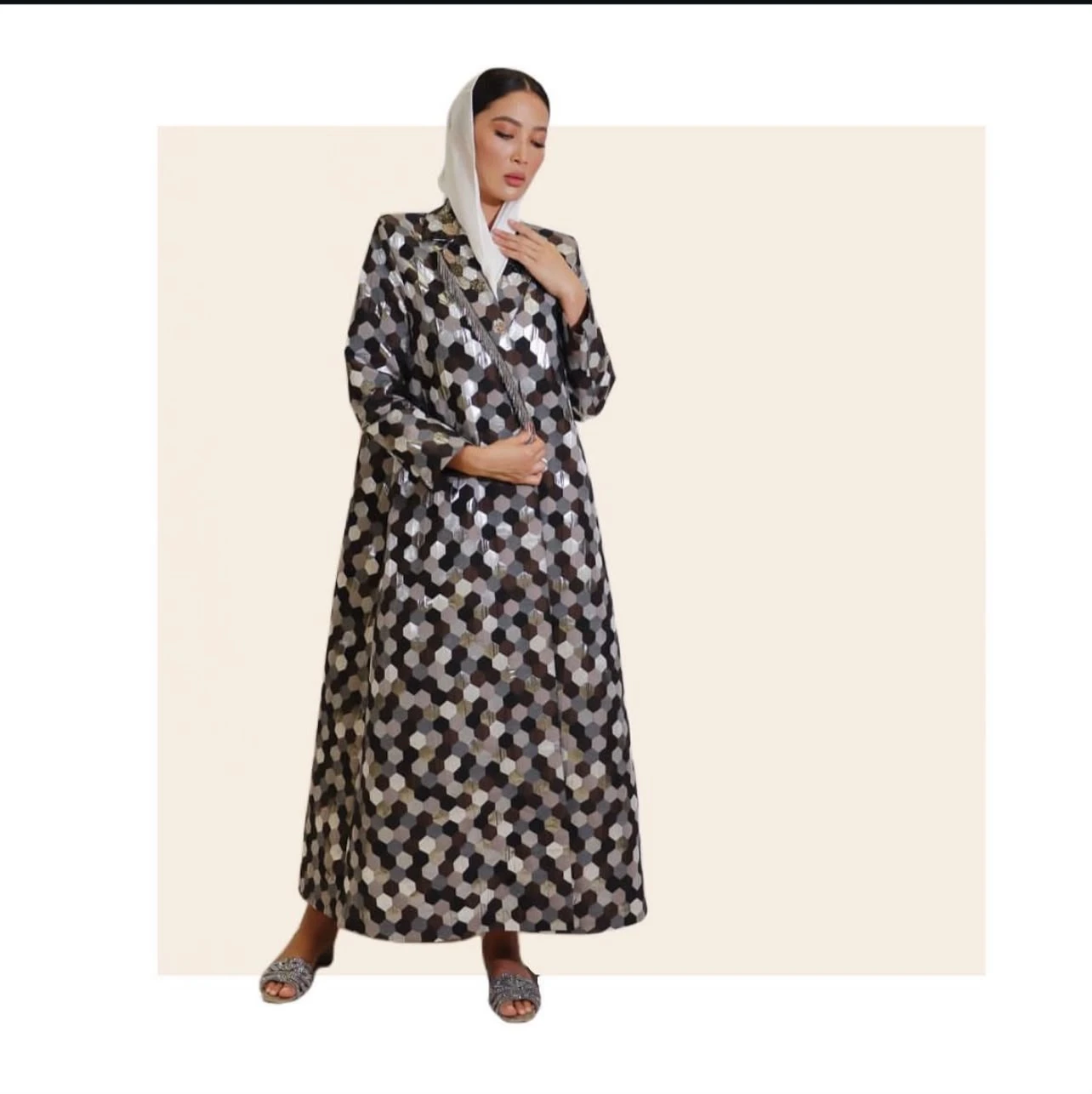 Metallic Jacquard 3D Pattern Abaya